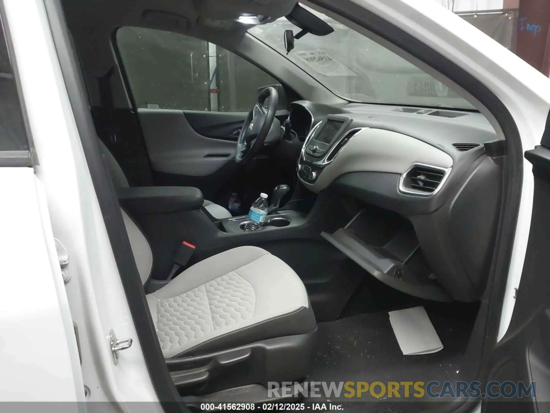 5 Photograph of a damaged car 3GNAXHEVXKS674856 CHEVROLET EQUINOX 2019