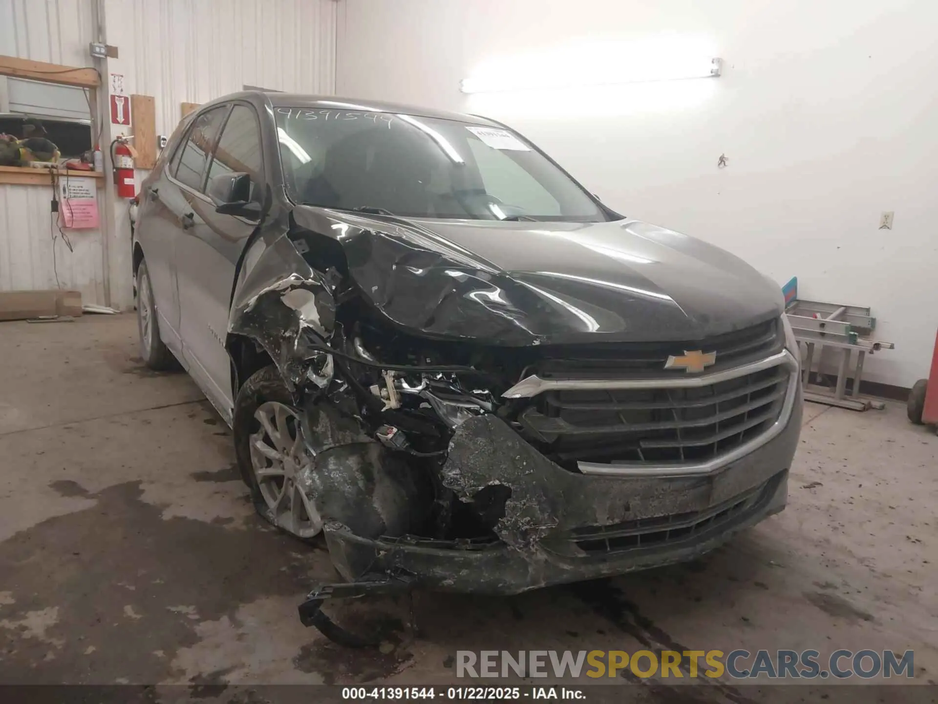 1 Photograph of a damaged car 3GNAXJEV0KL306882 CHEVROLET EQUINOX 2019
