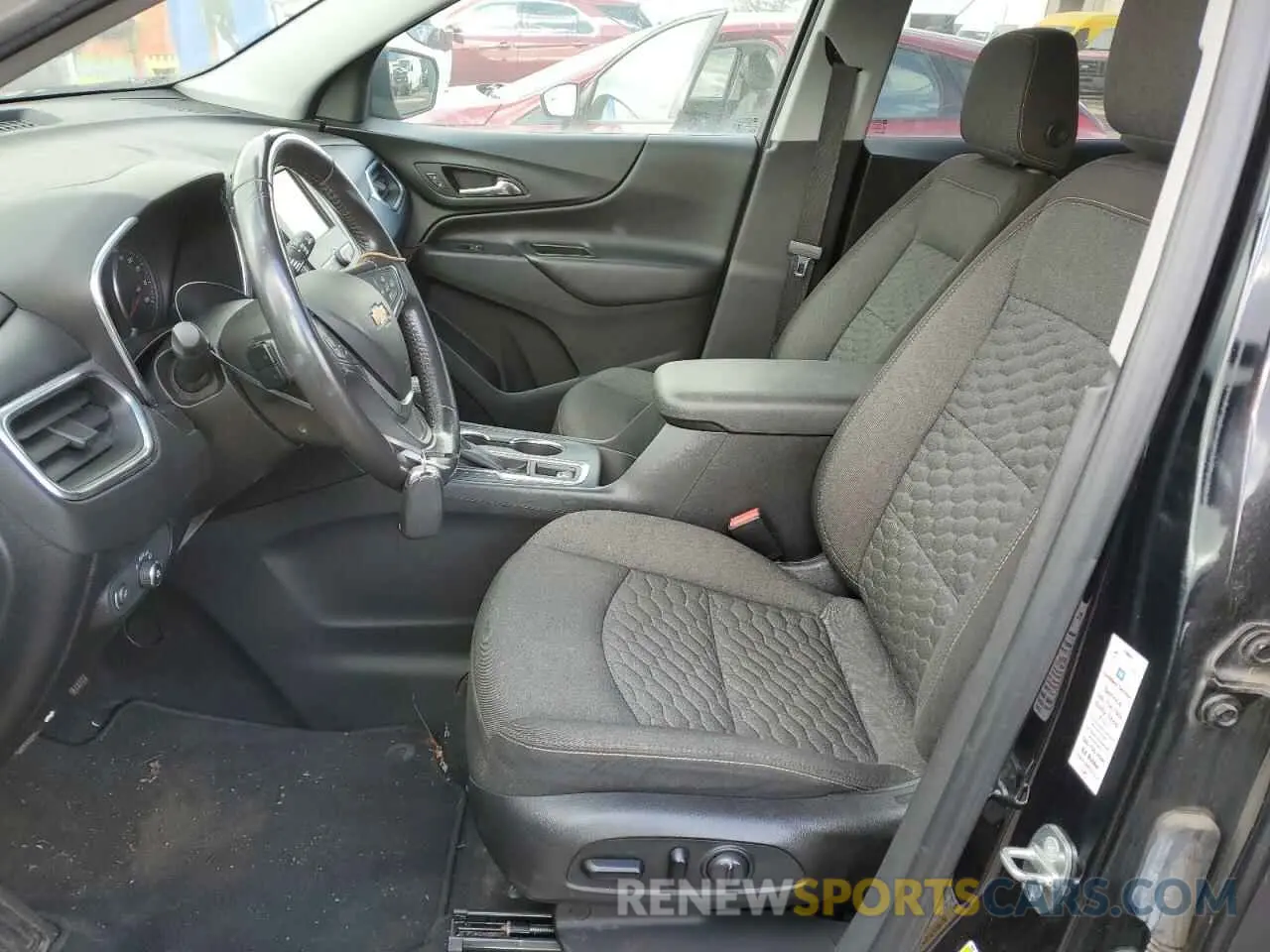 7 Photograph of a damaged car 3GNAXJEV0KL312438 CHEVROLET EQUINOX 2019