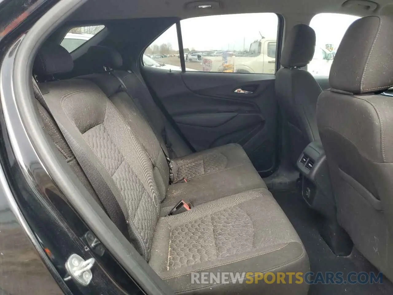 11 Photograph of a damaged car 3GNAXJEV0KL323309 CHEVROLET EQUINOX 2019