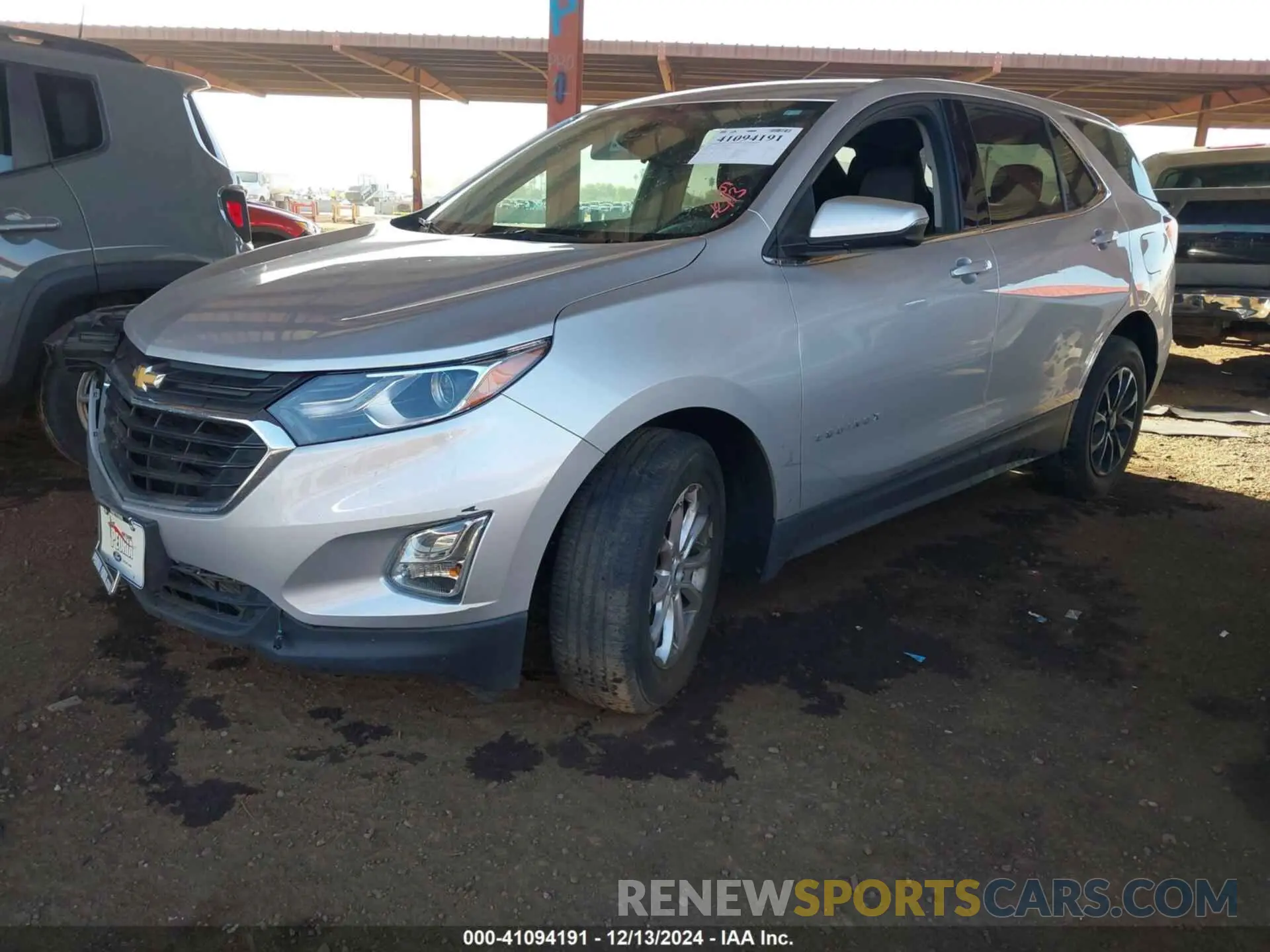 2 Photograph of a damaged car 3GNAXJEV0KS628475 CHEVROLET EQUINOX 2019