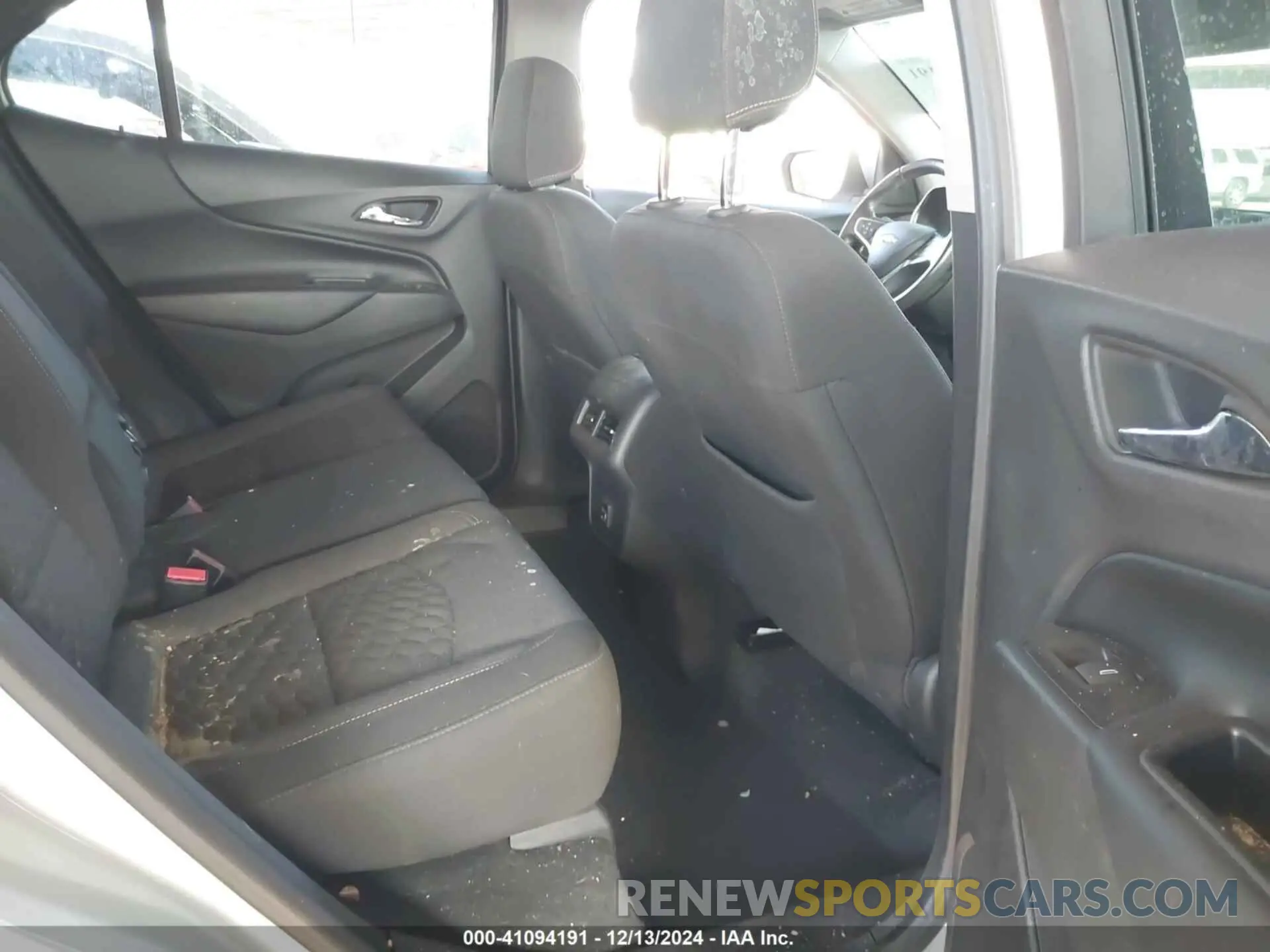 8 Photograph of a damaged car 3GNAXJEV0KS628475 CHEVROLET EQUINOX 2019