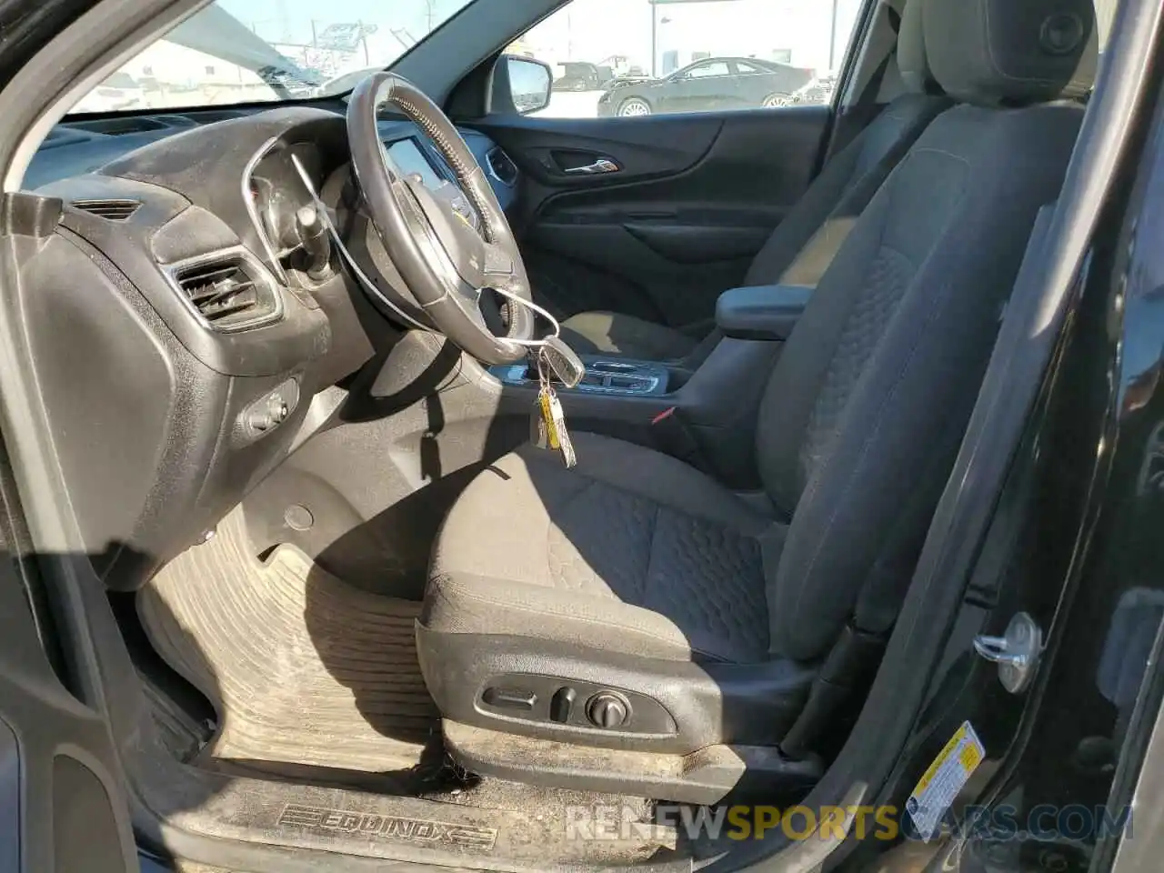 7 Photograph of a damaged car 3GNAXJEV2KL316975 CHEVROLET EQUINOX 2019