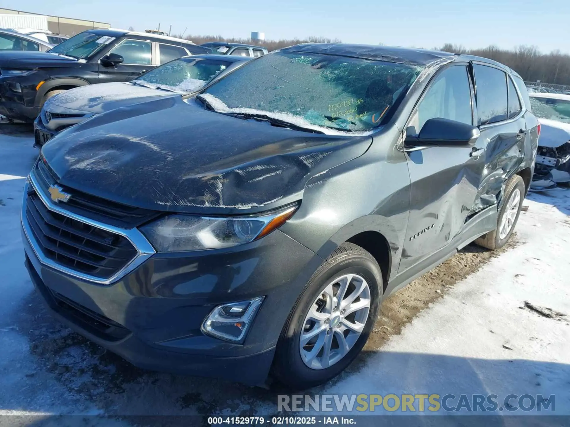 2 Photograph of a damaged car 3GNAXJEV2KS612200 CHEVROLET EQUINOX 2019