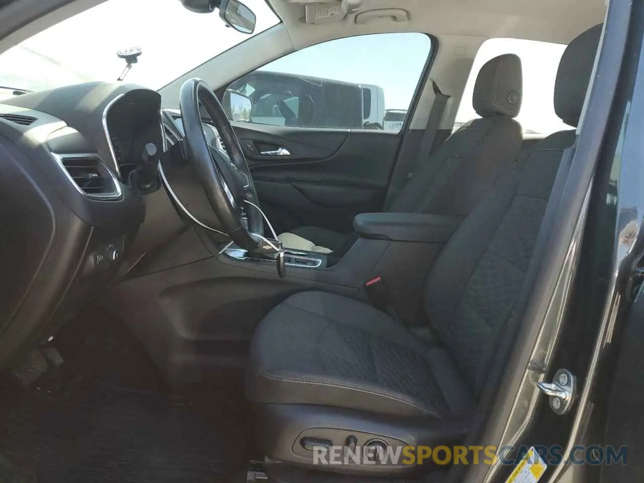 7 Photograph of a damaged car 3GNAXJEV3KS594340 CHEVROLET EQUINOX 2019