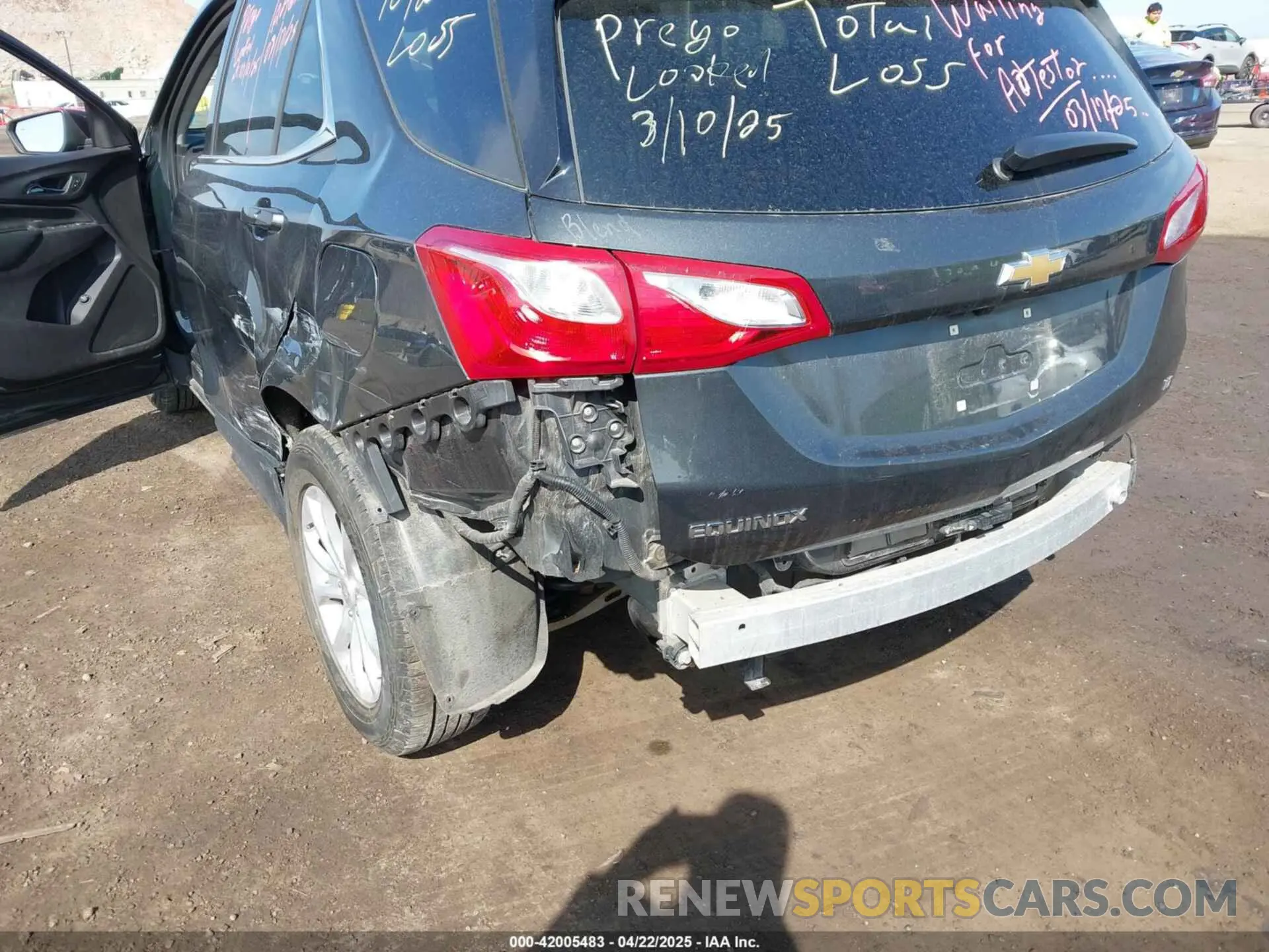 18 Photograph of a damaged car 3GNAXJEV3KS615879 CHEVROLET EQUINOX 2019