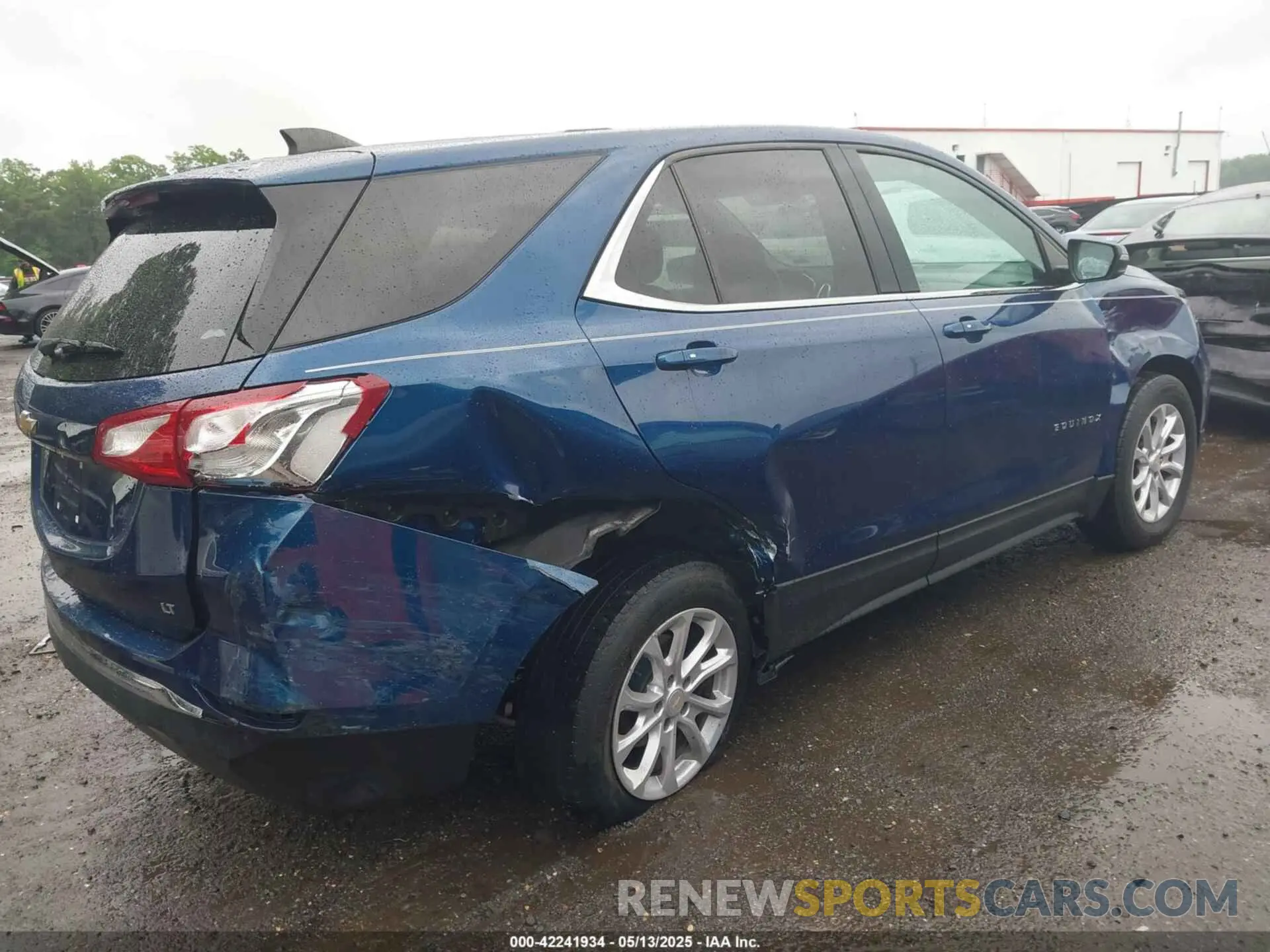4 Photograph of a damaged car 3GNAXJEV4KL298172 CHEVROLET EQUINOX 2019
