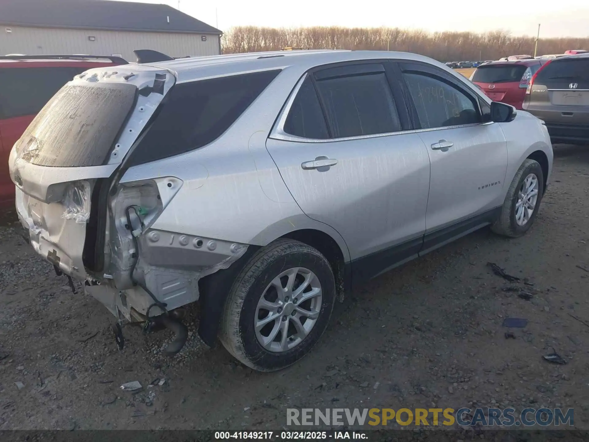 4 Photograph of a damaged car 3GNAXJEV6KS601880 CHEVROLET EQUINOX 2019