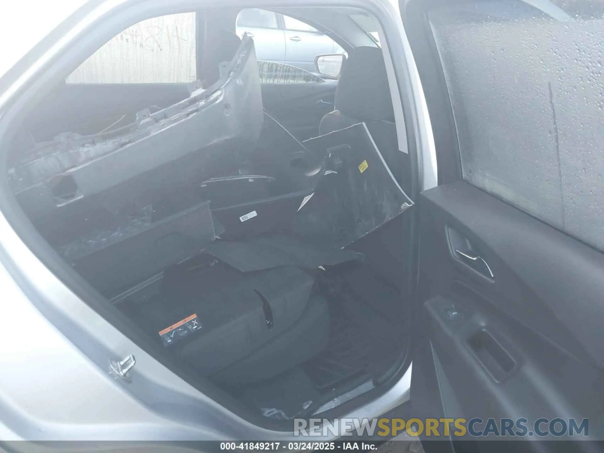8 Photograph of a damaged car 3GNAXJEV6KS601880 CHEVROLET EQUINOX 2019