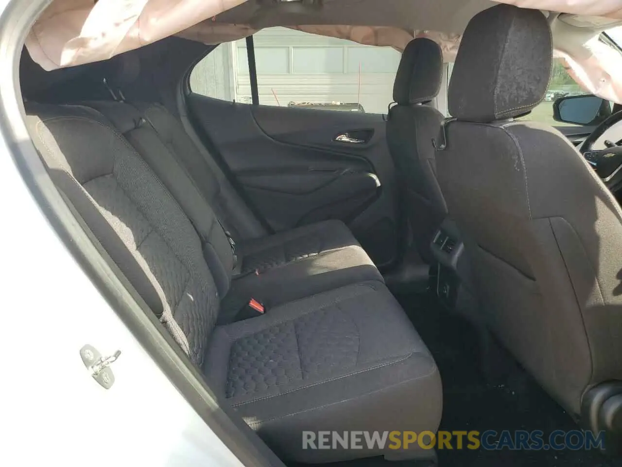 11 Photograph of a damaged car 3GNAXJEV6KS651646 CHEVROLET EQUINOX 2019