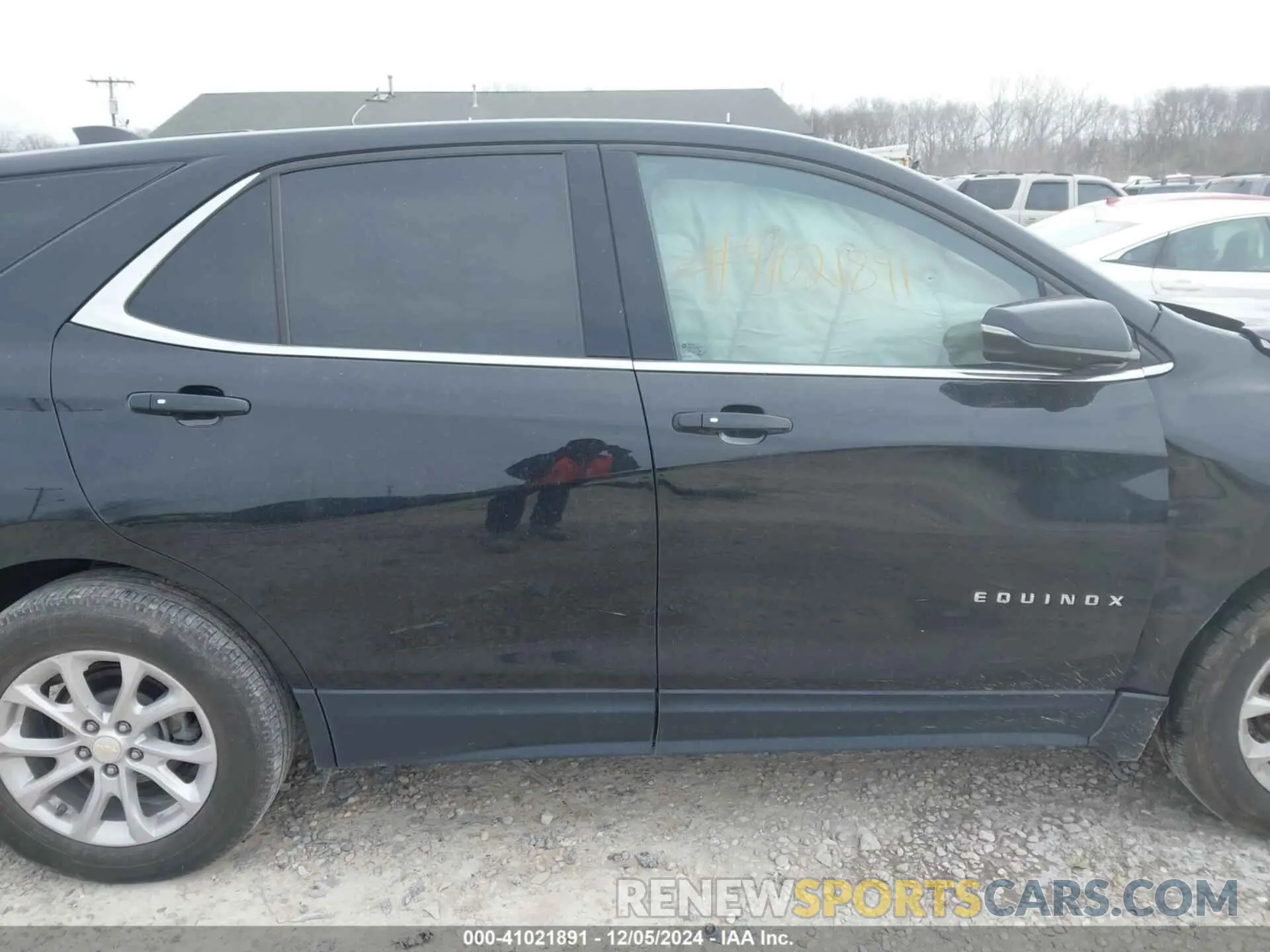 13 Photograph of a damaged car 3GNAXJEV8KL360401 CHEVROLET EQUINOX 2019