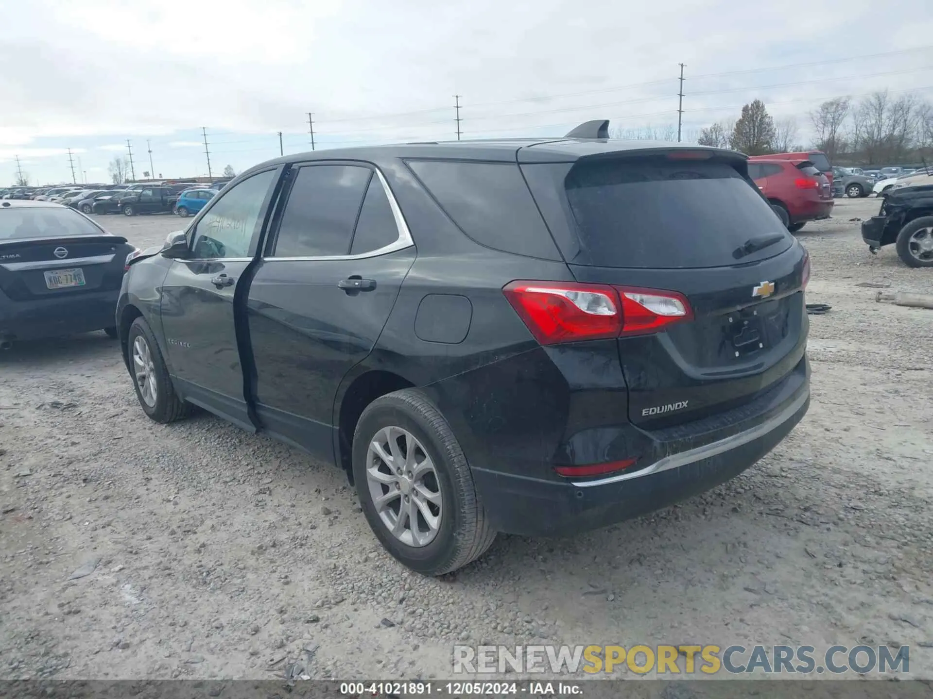 3 Photograph of a damaged car 3GNAXJEV8KL360401 CHEVROLET EQUINOX 2019