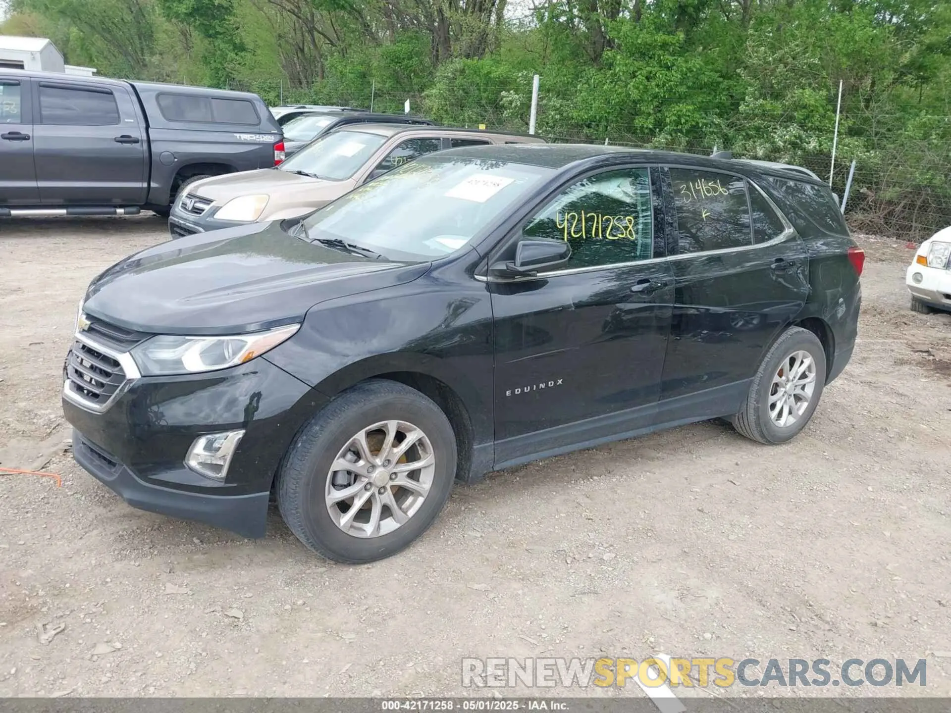 2 Photograph of a damaged car 3GNAXJEV9KL314656 CHEVROLET EQUINOX 2019