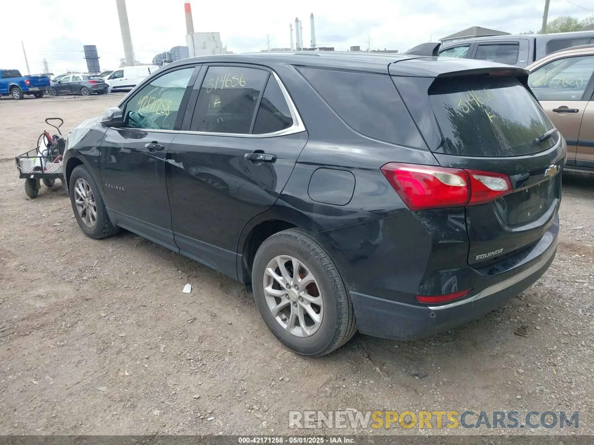 3 Photograph of a damaged car 3GNAXJEV9KL314656 CHEVROLET EQUINOX 2019