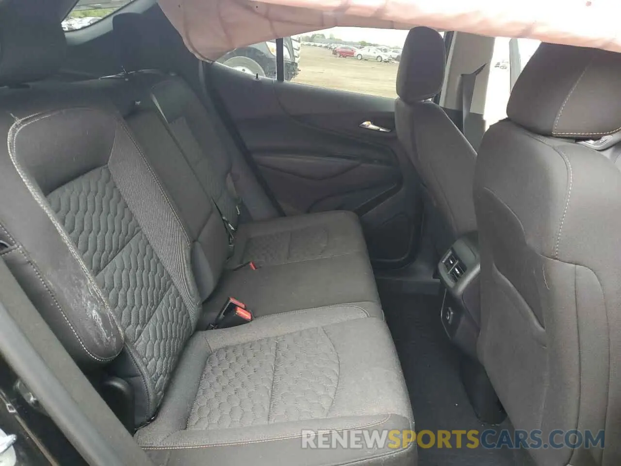 11 Photograph of a damaged car 3GNAXJEV9KL387204 CHEVROLET EQUINOX 2019