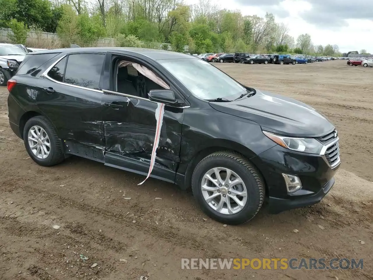 4 Photograph of a damaged car 3GNAXJEV9KL387204 CHEVROLET EQUINOX 2019