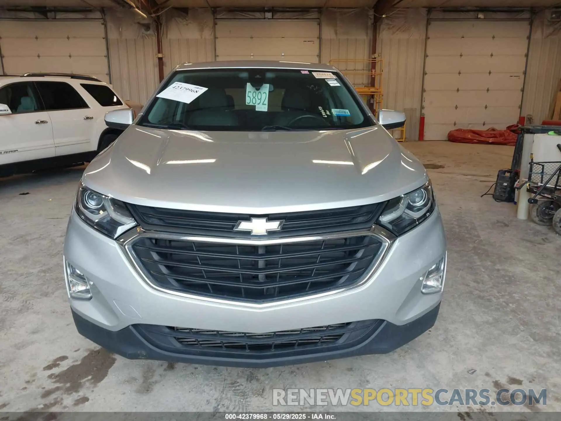 12 Photograph of a damaged car 3GNAXJEV9KS633657 CHEVROLET EQUINOX 2019