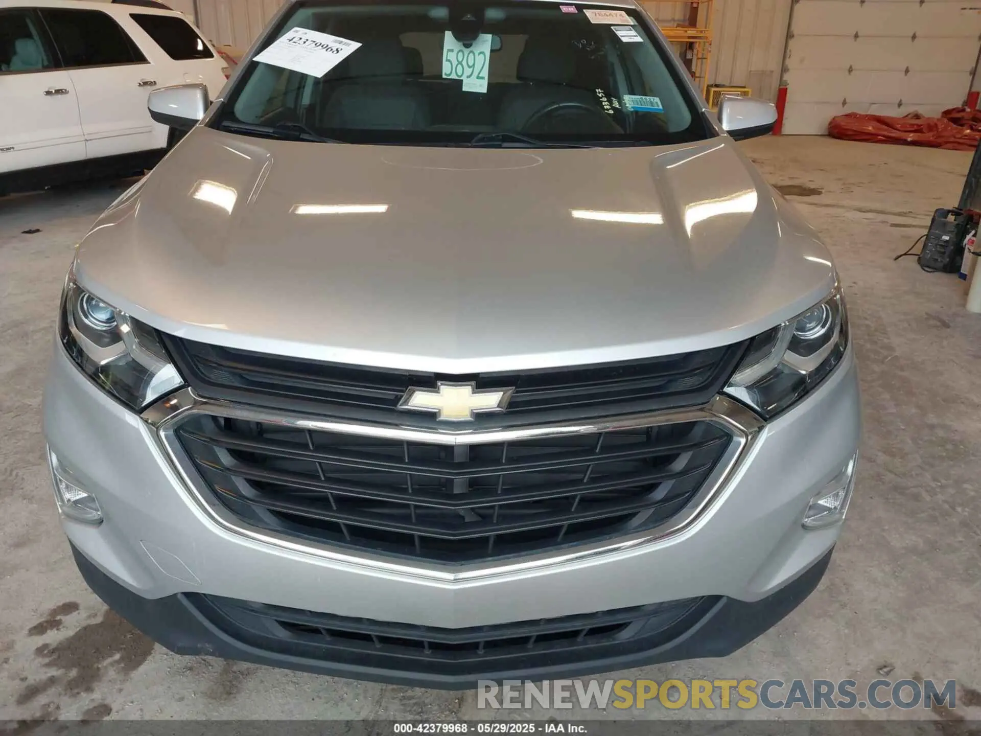 6 Photograph of a damaged car 3GNAXJEV9KS633657 CHEVROLET EQUINOX 2019