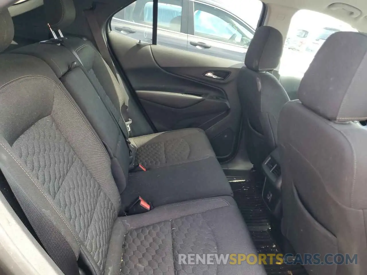 11 Photograph of a damaged car 3GNAXJEV9KS641614 CHEVROLET EQUINOX 2019