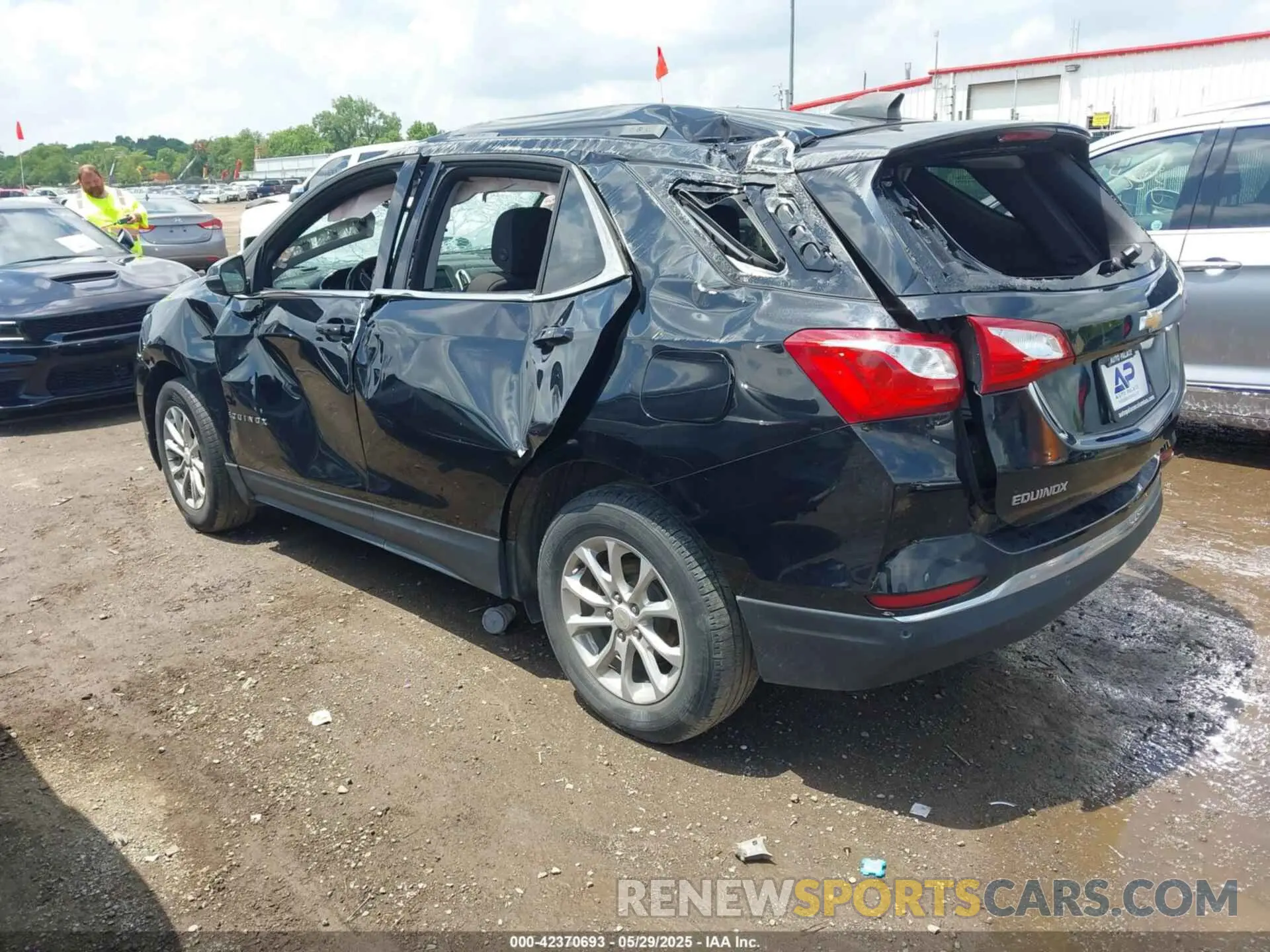 3 Photograph of a damaged car 3GNAXJEVXKL312978 CHEVROLET EQUINOX 2019