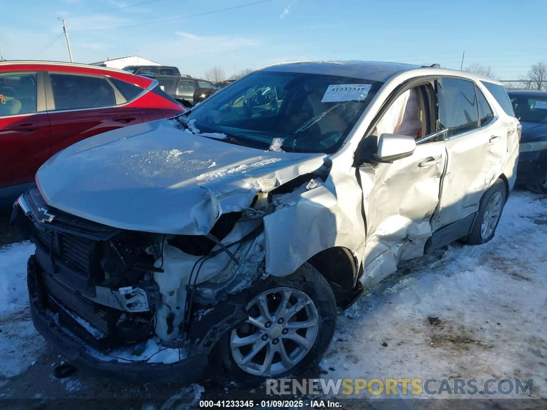 2 Photograph of a damaged car 3GNAXKEV0KL390417 CHEVROLET EQUINOX 2019