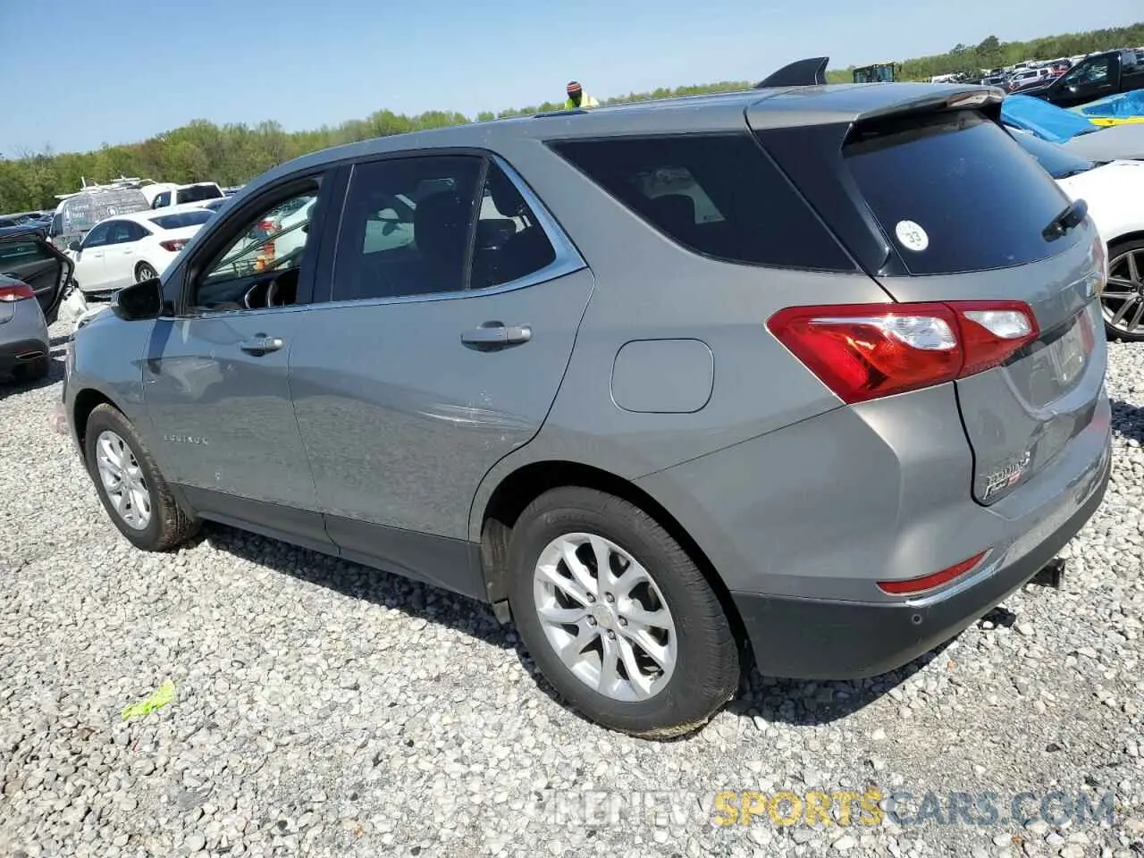 2 Photograph of a damaged car 3GNAXKEV0KS506463 CHEVROLET EQUINOX 2019