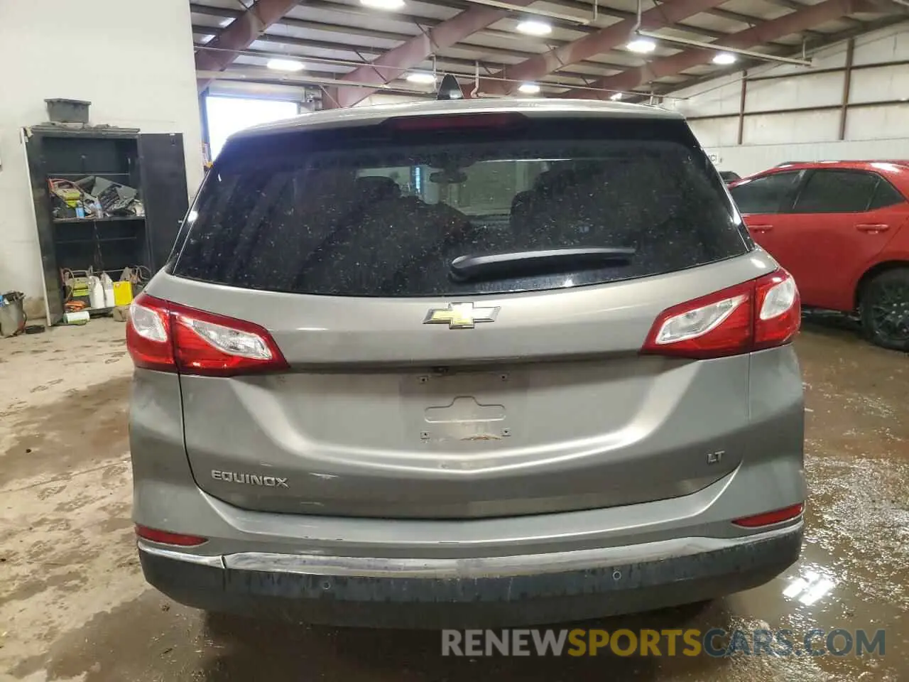 6 Photograph of a damaged car 3GNAXKEV0KS534683 CHEVROLET EQUINOX 2019