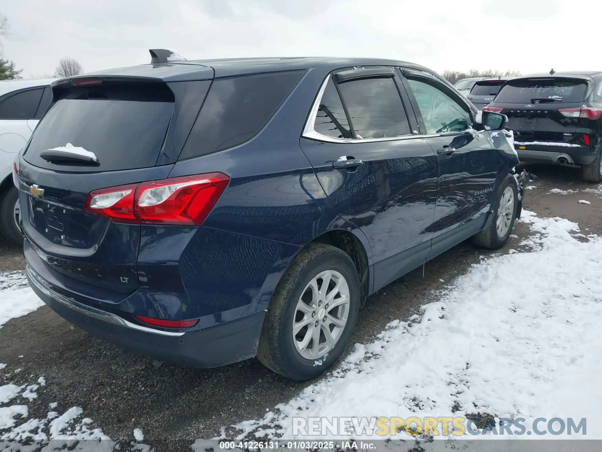4 Photograph of a damaged car 3GNAXKEV0KS534800 CHEVROLET EQUINOX 2019