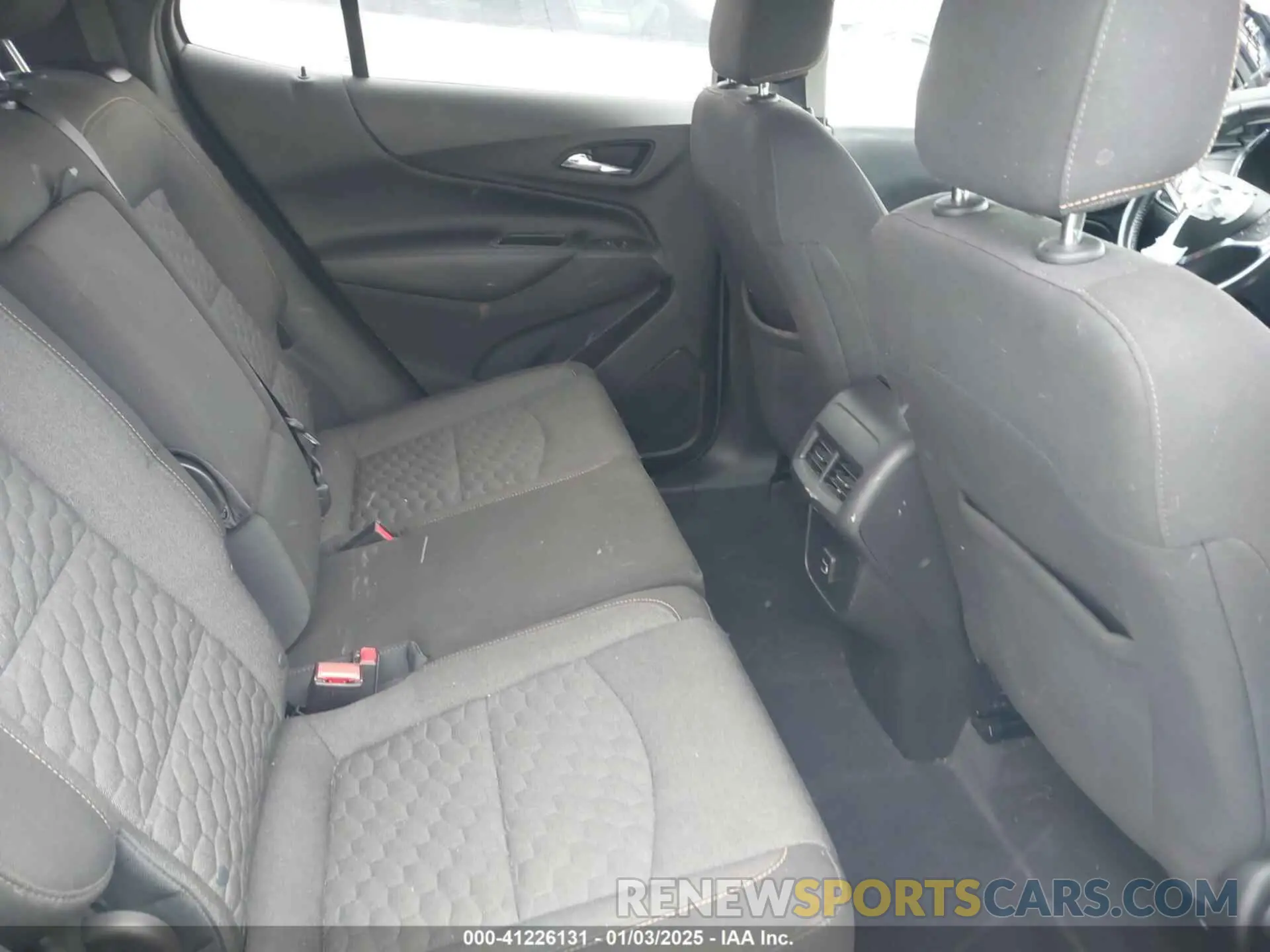 8 Photograph of a damaged car 3GNAXKEV0KS534800 CHEVROLET EQUINOX 2019