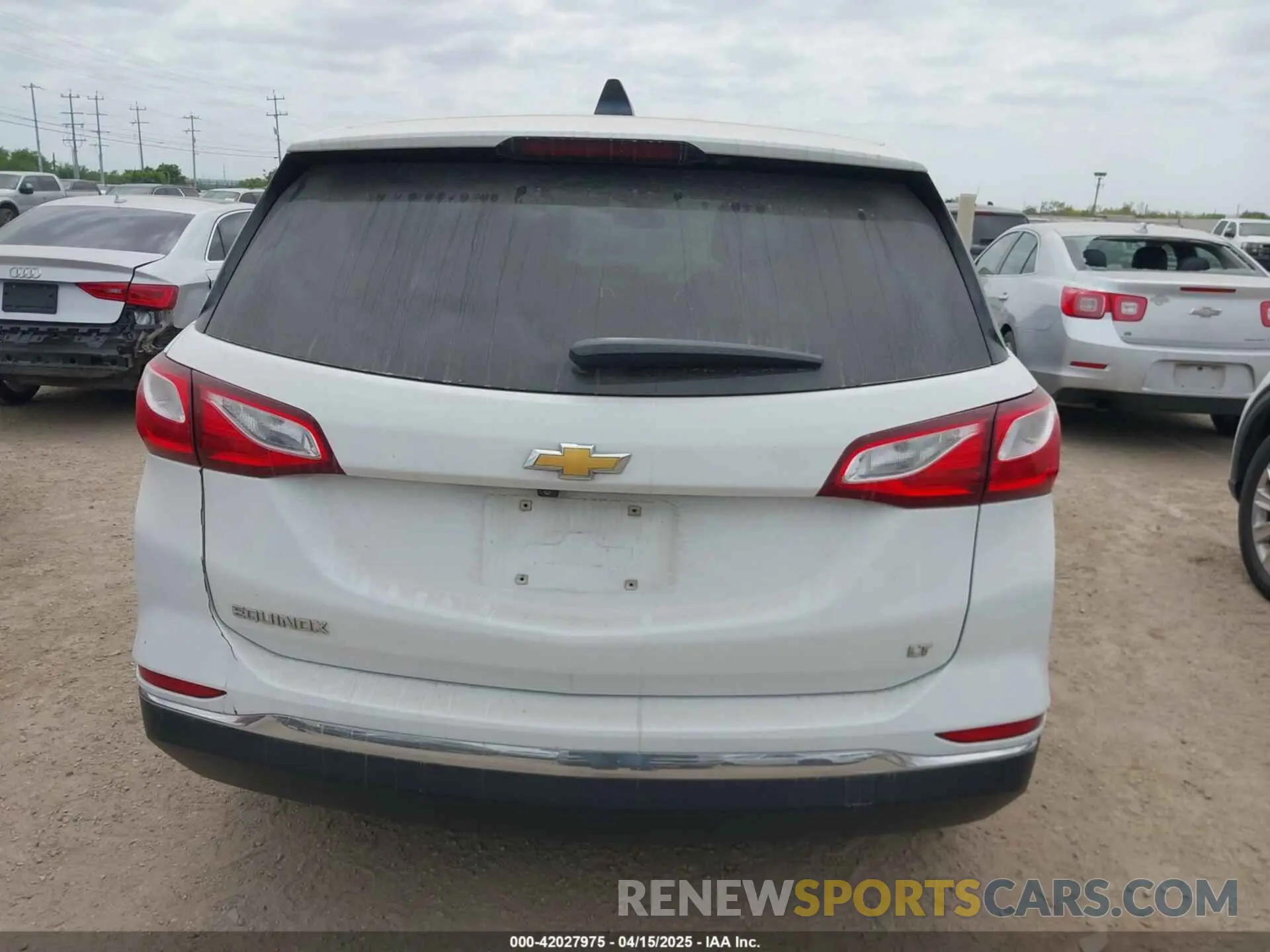 16 Photograph of a damaged car 3GNAXKEV0KS599890 CHEVROLET EQUINOX 2019