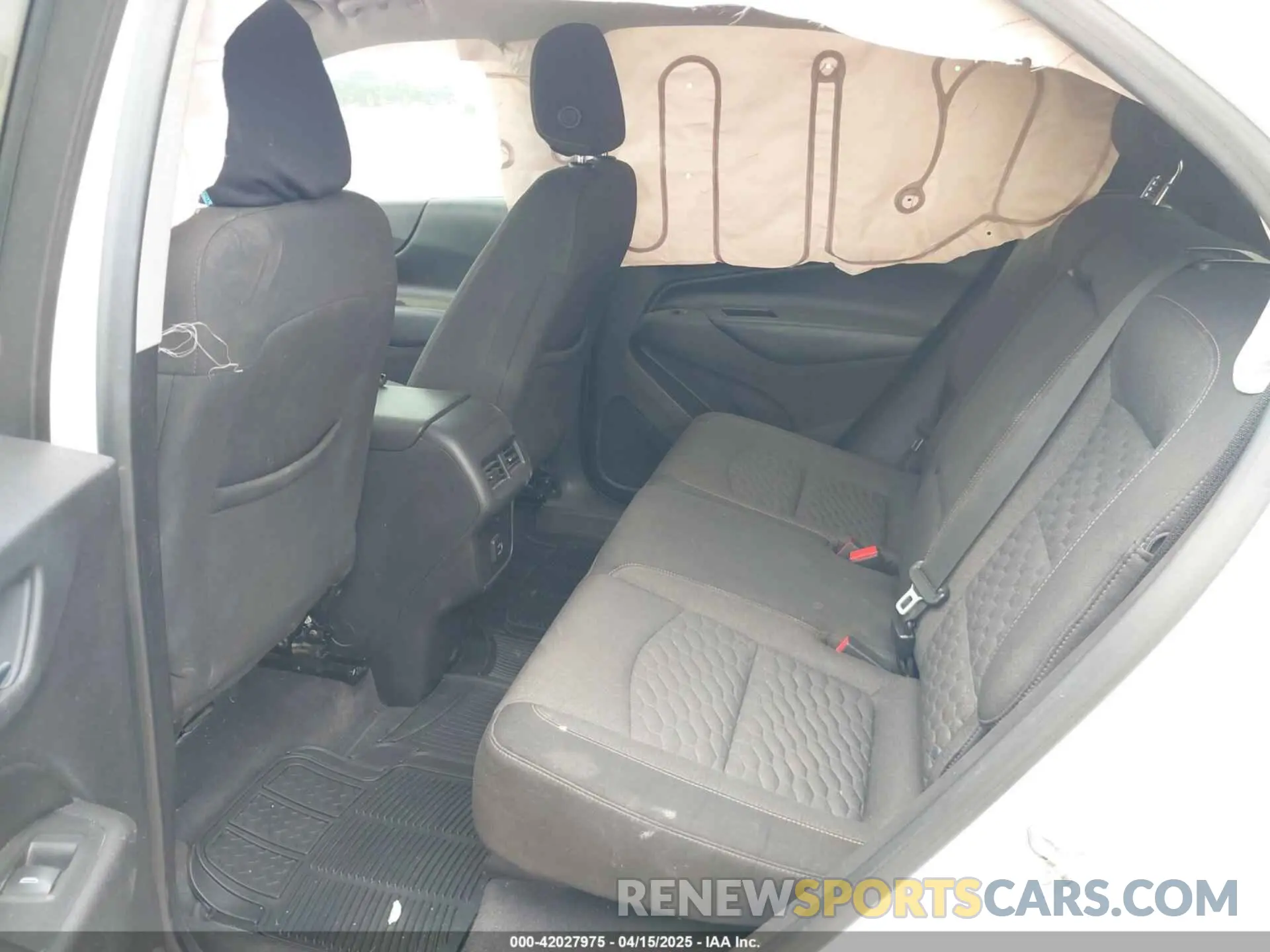 8 Photograph of a damaged car 3GNAXKEV0KS599890 CHEVROLET EQUINOX 2019