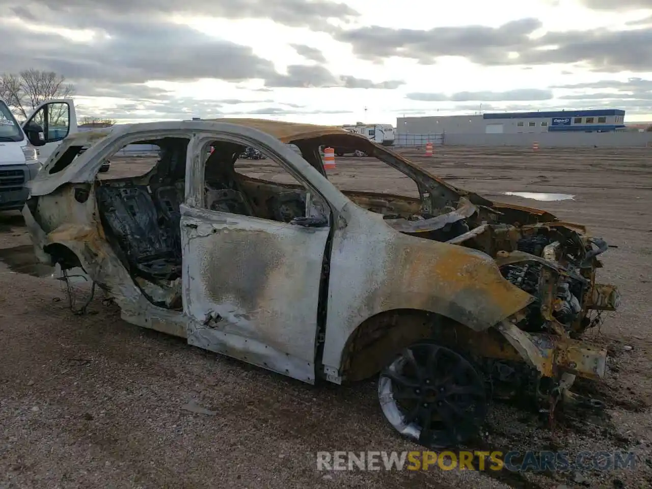 4 Photograph of a damaged car 3GNAXKEV1KL121617 CHEVROLET EQUINOX 2019