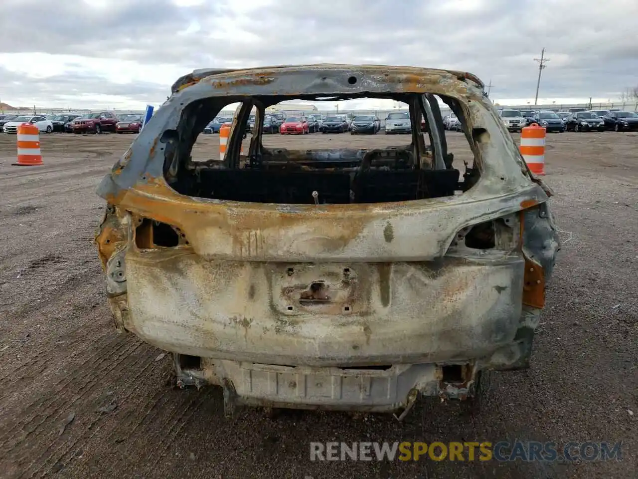 6 Photograph of a damaged car 3GNAXKEV1KL121617 CHEVROLET EQUINOX 2019