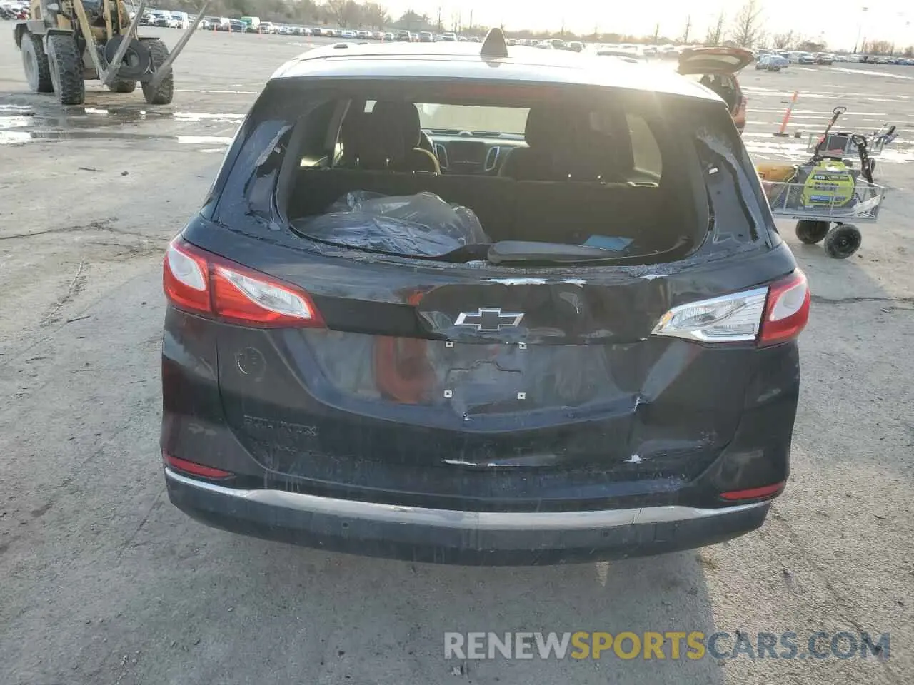 6 Photograph of a damaged car 3GNAXKEV1KL260890 CHEVROLET EQUINOX 2019