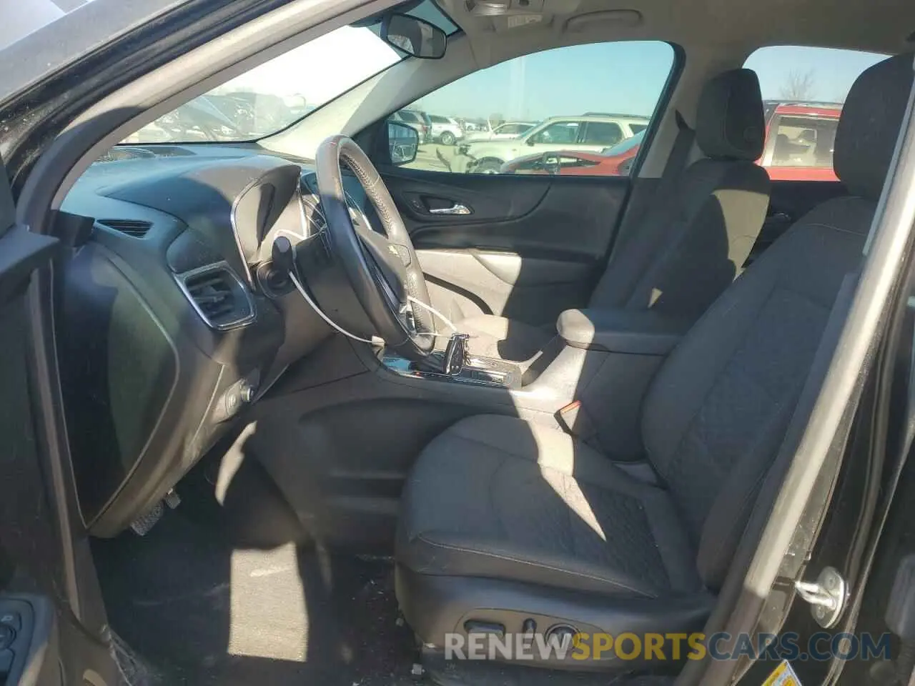 7 Photograph of a damaged car 3GNAXKEV1KL260890 CHEVROLET EQUINOX 2019