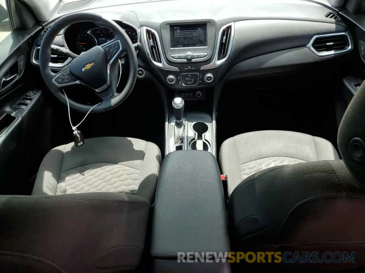 8 Photograph of a damaged car 3GNAXKEV1KL310607 CHEVROLET EQUINOX 2019