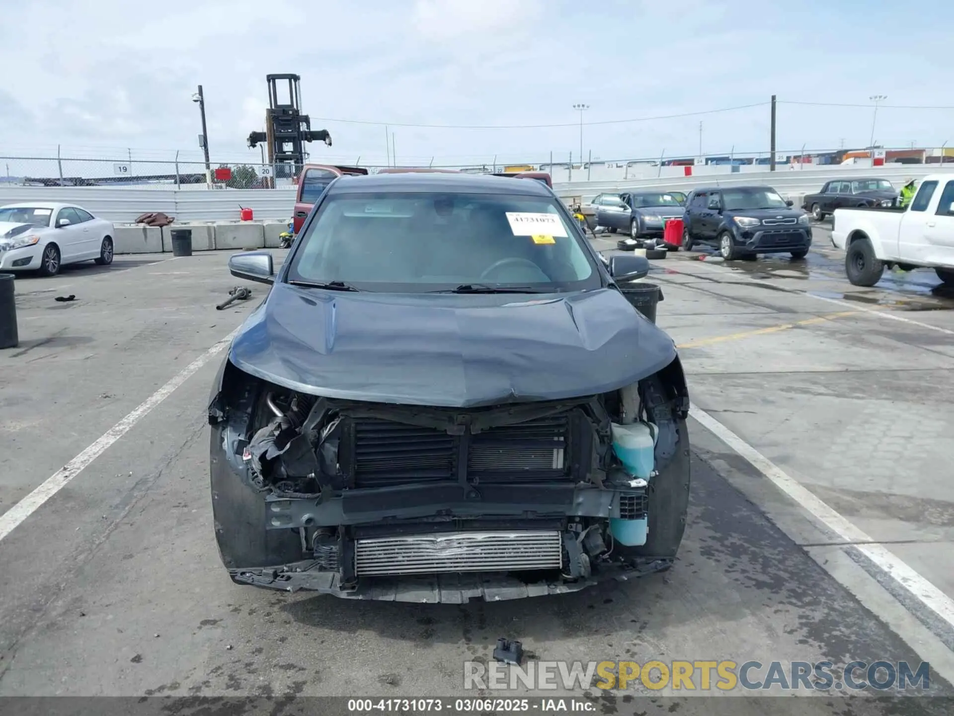 13 Photograph of a damaged car 3GNAXKEV1KS506133 CHEVROLET EQUINOX 2019