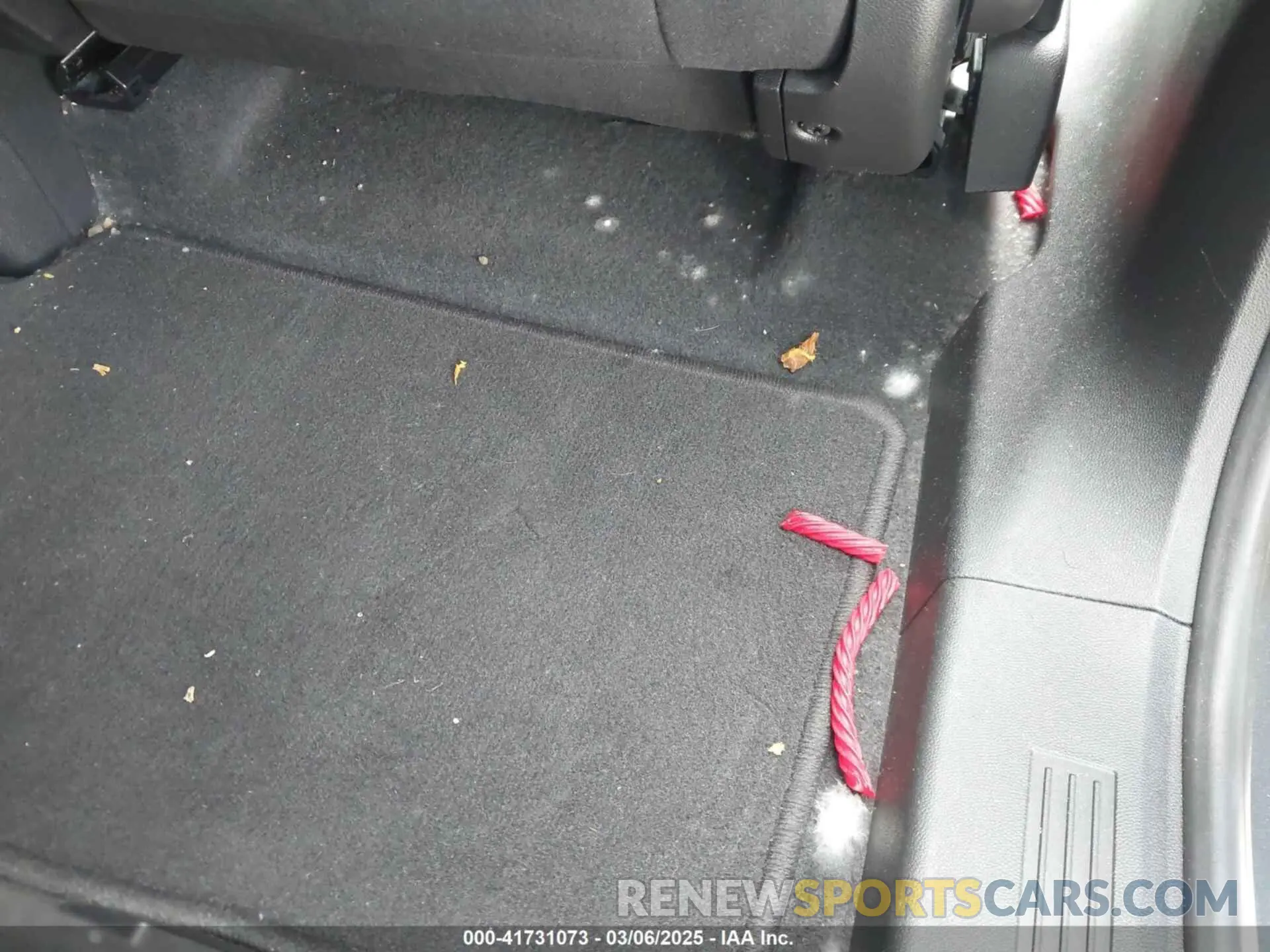 19 Photograph of a damaged car 3GNAXKEV1KS506133 CHEVROLET EQUINOX 2019