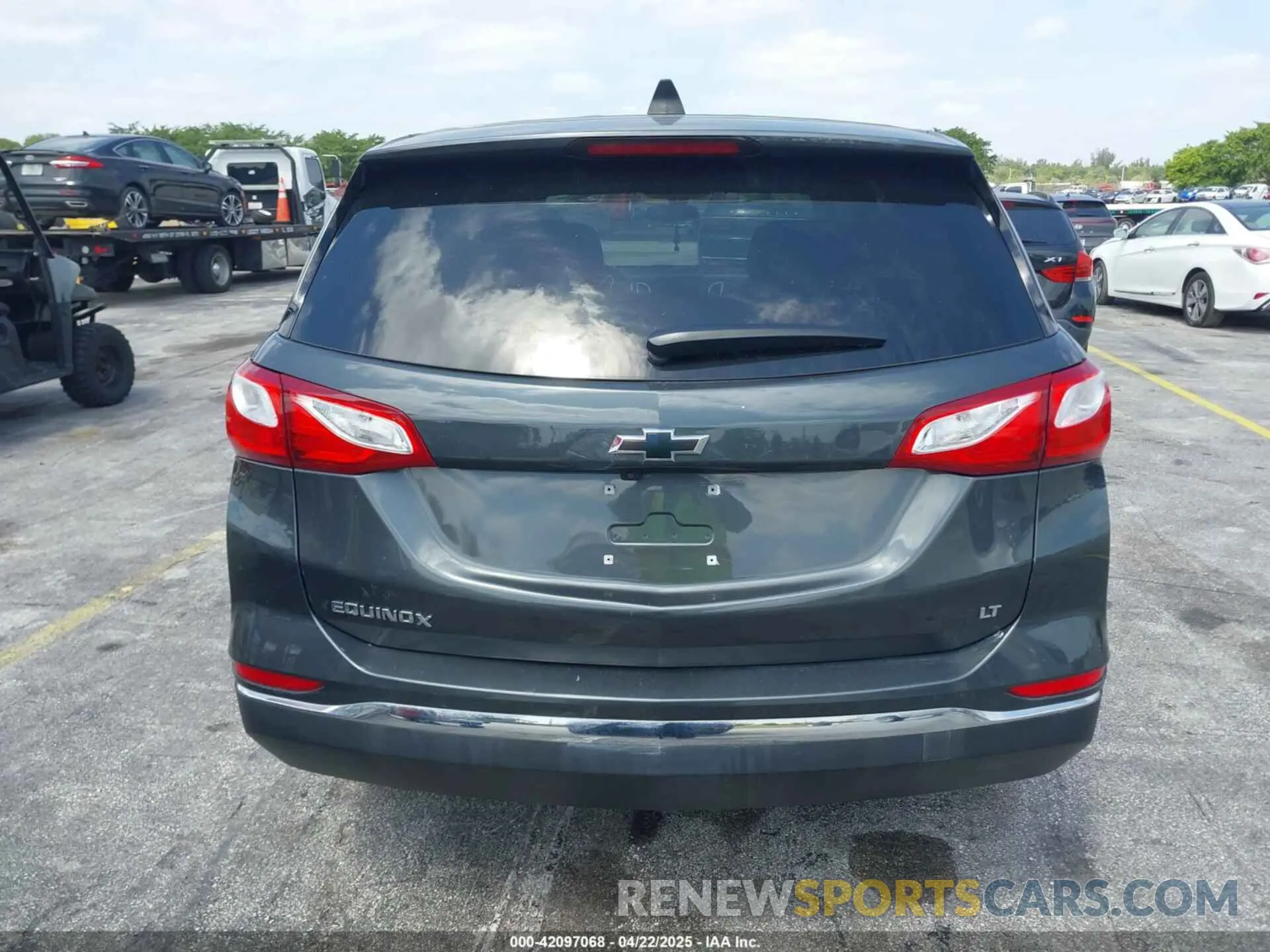 16 Photograph of a damaged car 3GNAXKEV1KS507296 CHEVROLET EQUINOX 2019