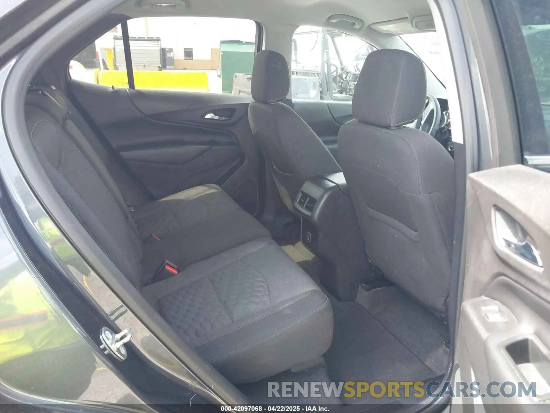8 Photograph of a damaged car 3GNAXKEV1KS507296 CHEVROLET EQUINOX 2019