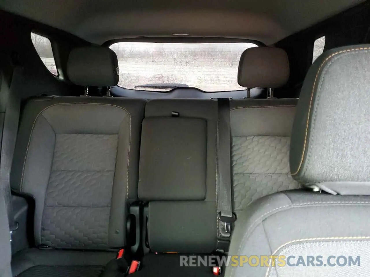 10 Photograph of a damaged car 3GNAXKEV1KS573394 CHEVROLET EQUINOX 2019