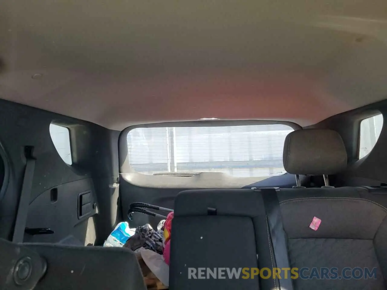 10 Photograph of a damaged car 3GNAXKEV1KS579535 CHEVROLET EQUINOX 2019