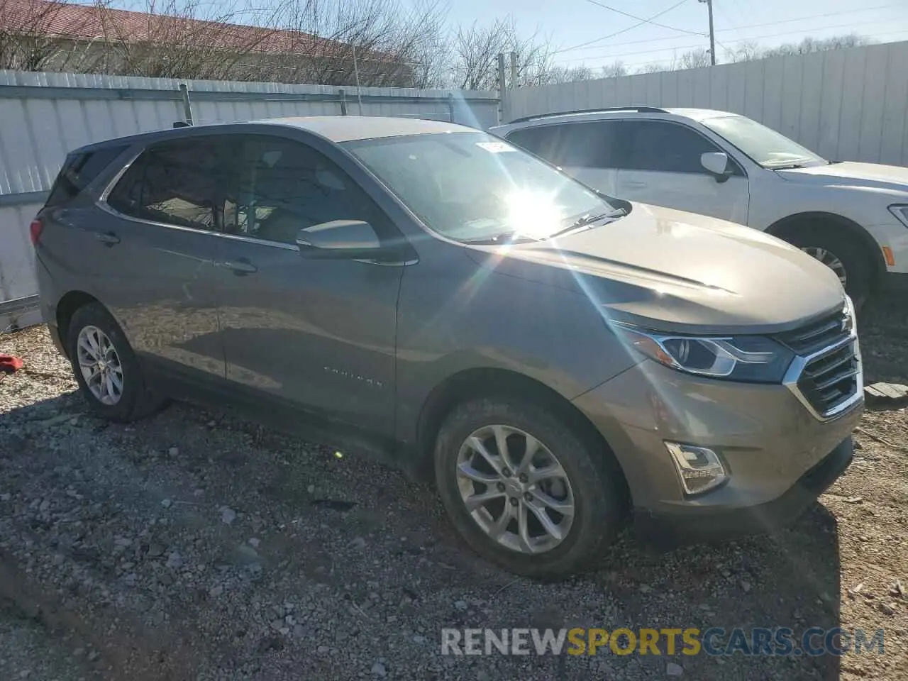 4 Photograph of a damaged car 3GNAXKEV1KS579535 CHEVROLET EQUINOX 2019