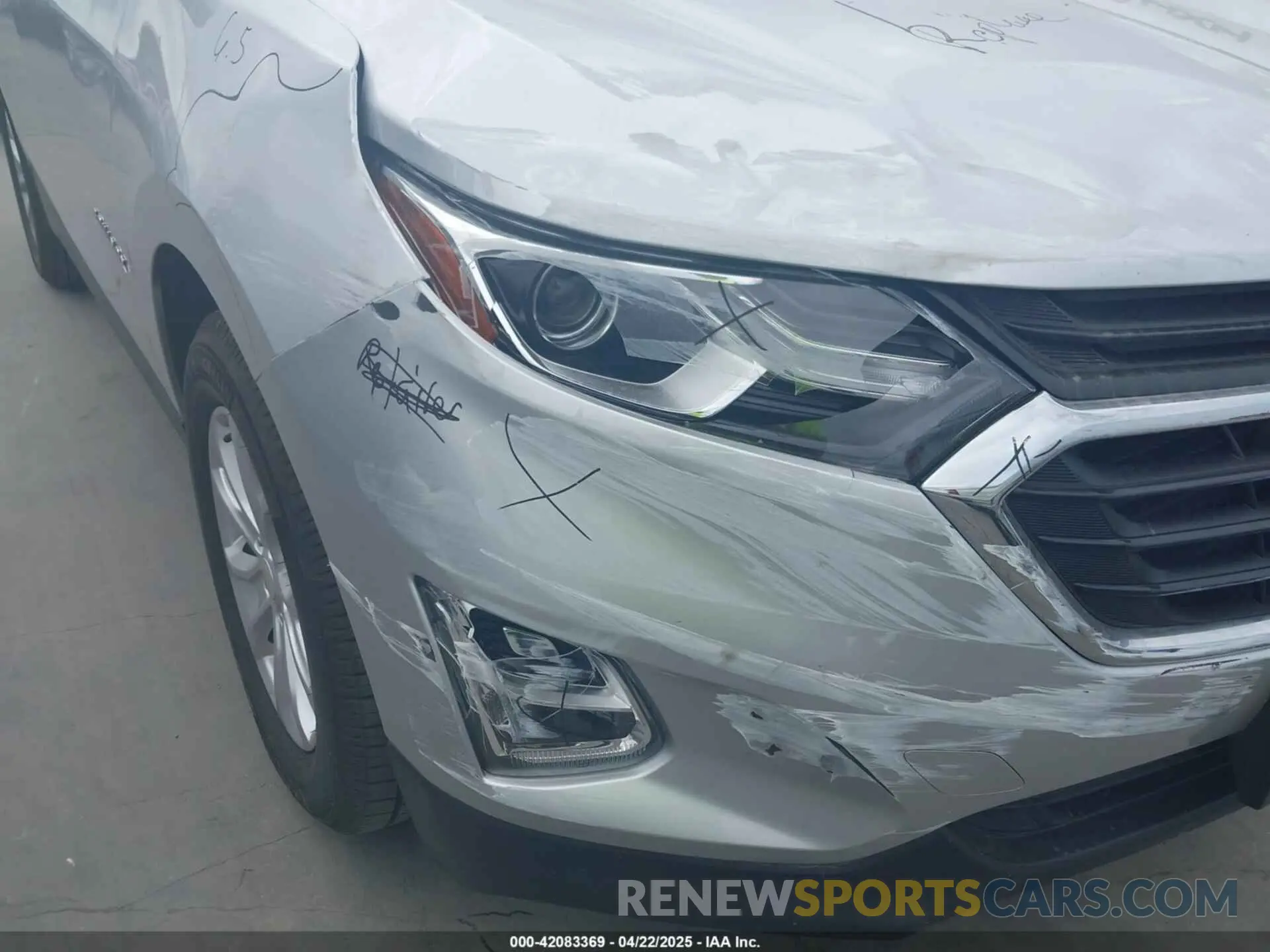12 Photograph of a damaged car 3GNAXKEV1KS669025 CHEVROLET EQUINOX 2019
