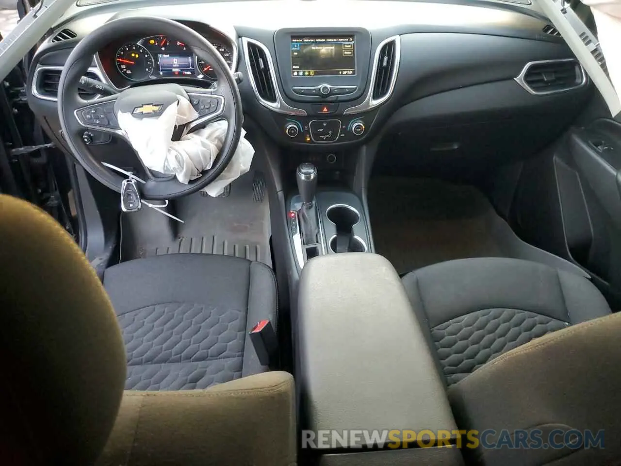 8 Photograph of a damaged car 3GNAXKEV2KL112683 CHEVROLET EQUINOX 2019