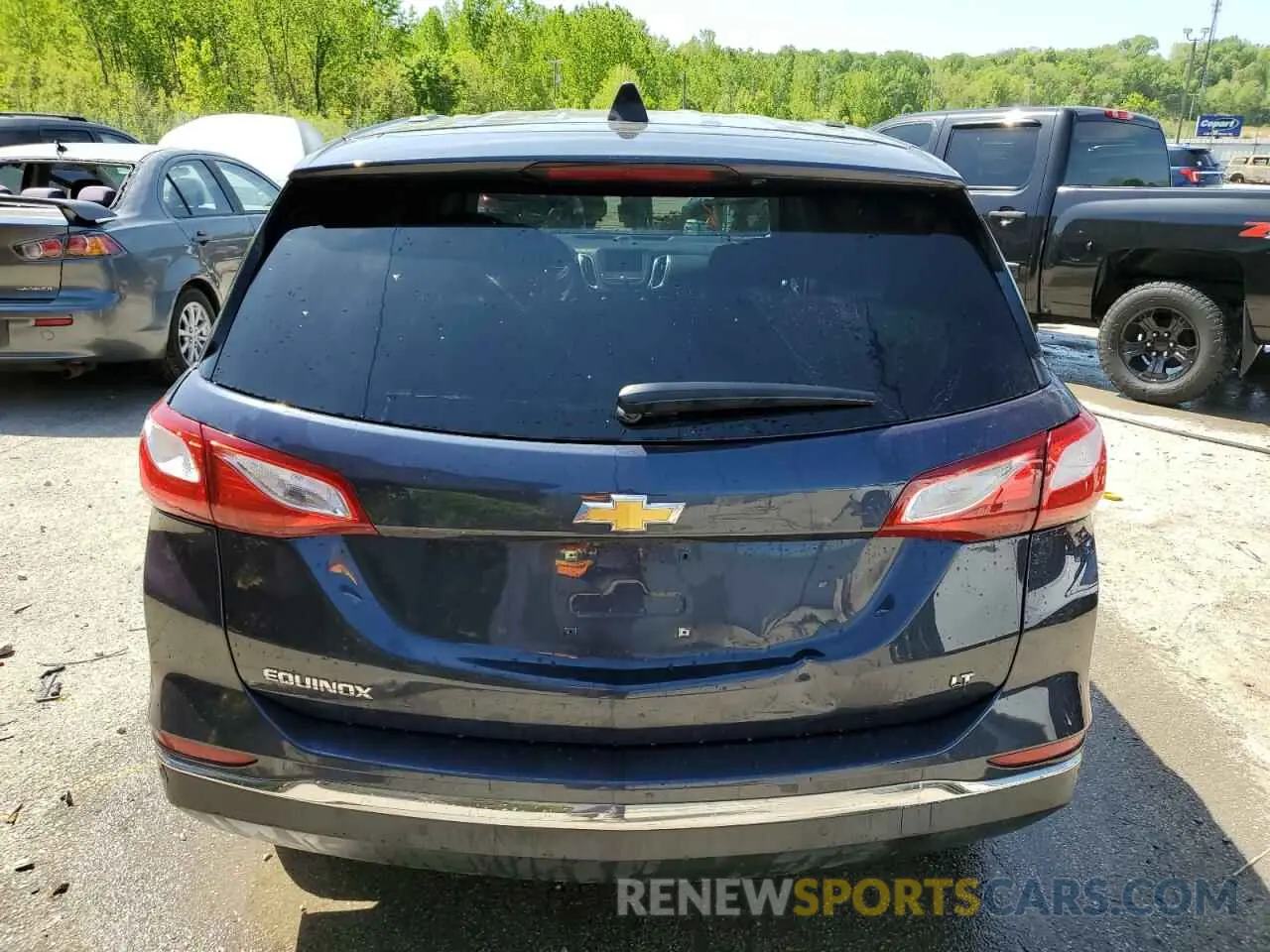 6 Photograph of a damaged car 3GNAXKEV2KL261563 CHEVROLET EQUINOX 2019