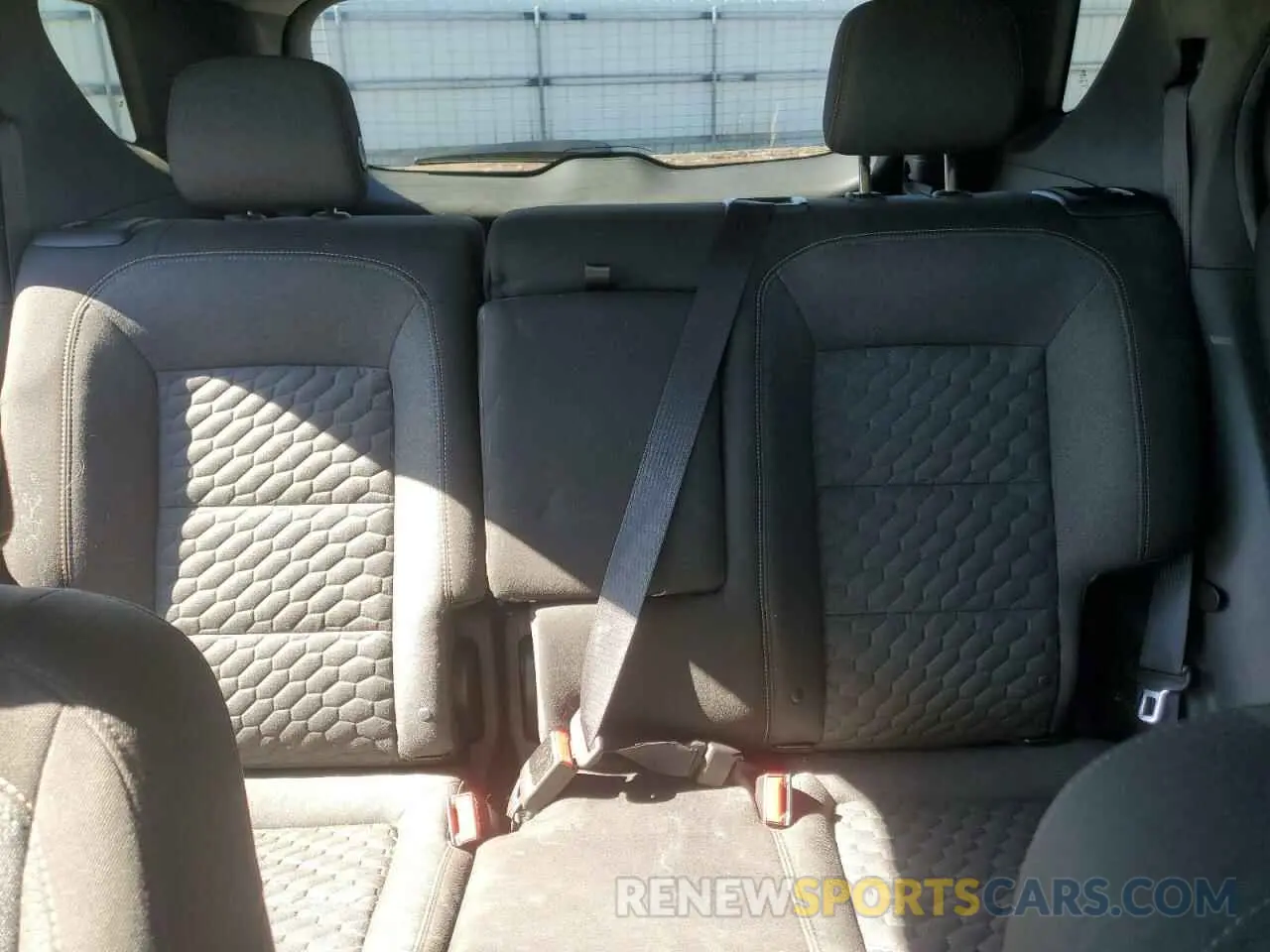 10 Photograph of a damaged car 3GNAXKEV2KL388751 CHEVROLET EQUINOX 2019