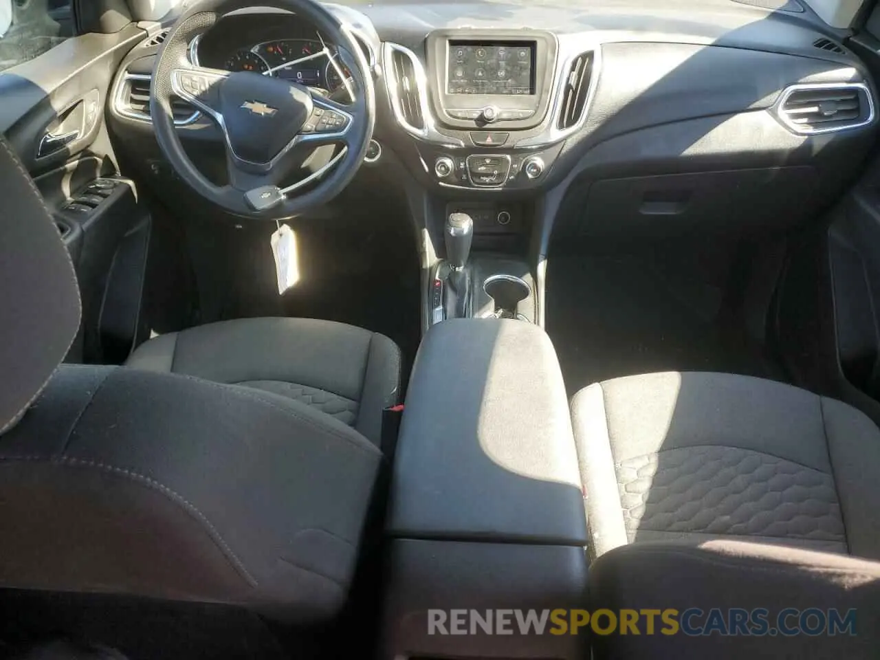 8 Photograph of a damaged car 3GNAXKEV2KL388751 CHEVROLET EQUINOX 2019