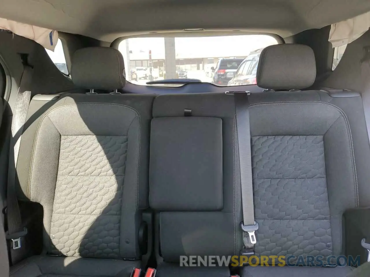 10 Photograph of a damaged car 3GNAXKEV2KS503581 CHEVROLET EQUINOX 2019