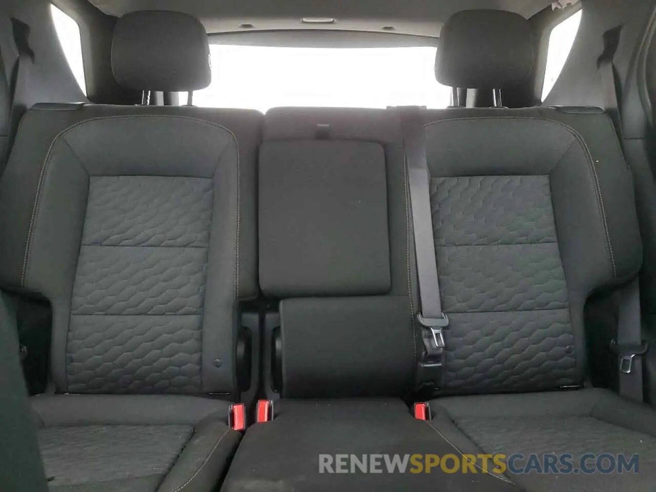 10 Photograph of a damaged car 3GNAXKEV2KS529954 CHEVROLET EQUINOX 2019